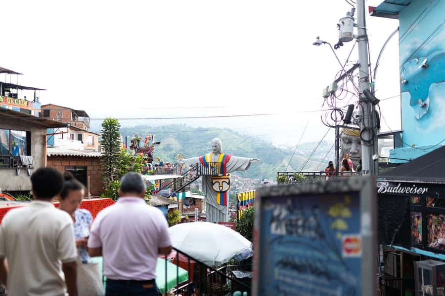 Medellin: Full Day Guided City Highlights Tour - Should you book this Medellín city highlights tour?