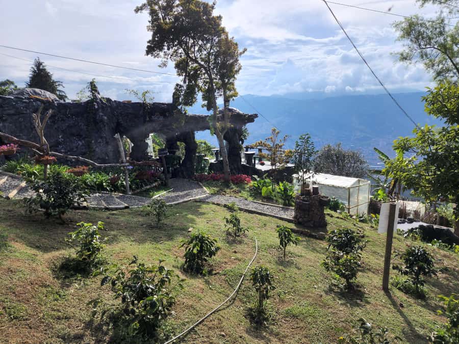 Medellin: Glamping Spa and coffee tour Experience - Welcome Dinner, Coffee Bonfire Views, and Sleeping in a Coffee Cave