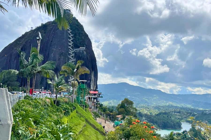 Medellin: Guatape and El Penol Rock Day Trip with Boat Ride - Key Things You’ll Notice on This Day Trip