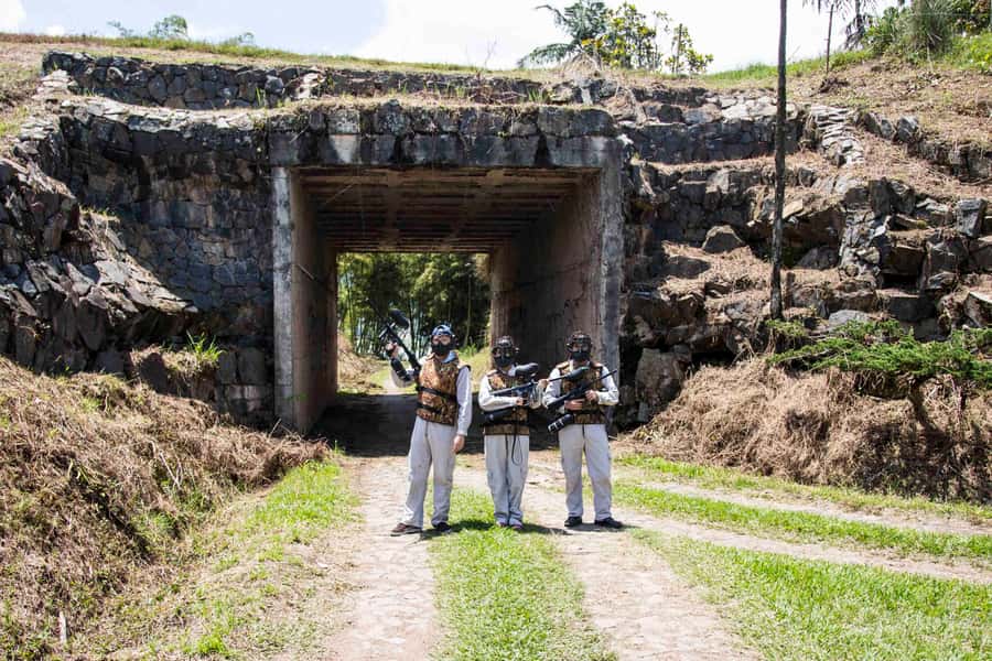 Medellin: Guatapé Day Trip & Boat to Pablo Escobar's Estate - Food, stops, and what the day feels like end-to-end