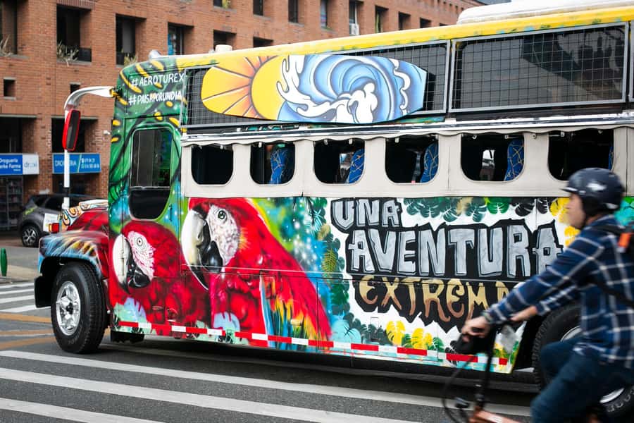 Medellin: Guatapé Day Trip & Boat to Pablo Escobar's Estate - Boat excursion to Pablo Escobar’s Hacienda La Manuela: what you actually get