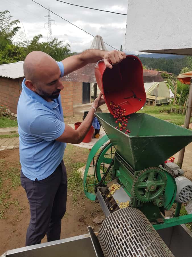 Medellin: Guatape, El Peñol Coffee Farm Private Tour & Fruit - FAQ
