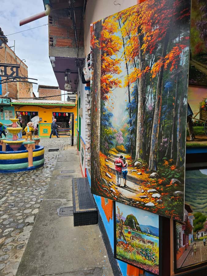Medellin: Guatape, El Peñol Coffee Farm Private Tour & Fruit - Who should book this private Guatapé and coffee combo
