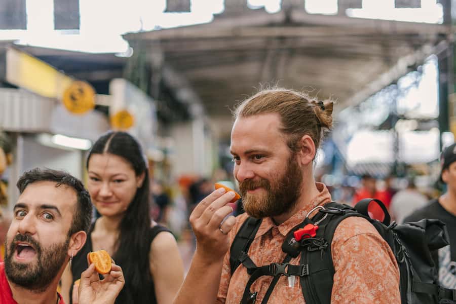 Medellín: Guided Exotic Fruits Tour - A small-group fruit mission at Medellíns Minorista Market