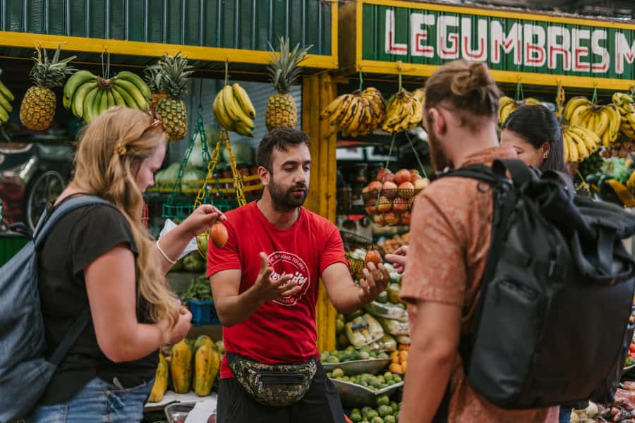 Medellín: Guided Exotic Fruits Tour - The guide’s real job: fruit stories that make sense