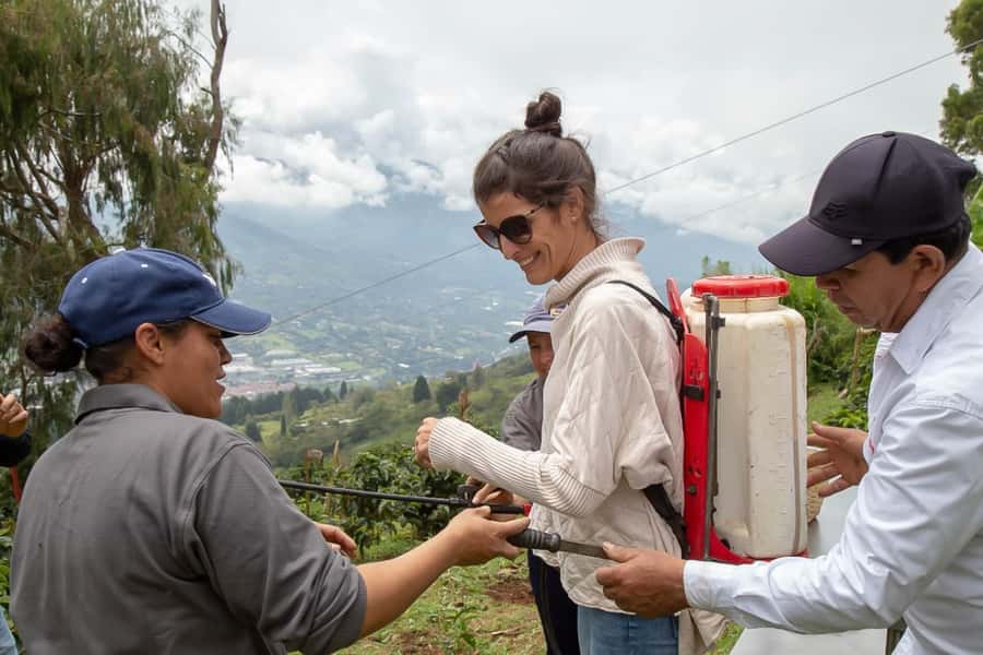 Medellin: Horseback Riding Coffee Farm Tour with Coffee Spa - Price and Value: Why This Costs $150 and What You Get for It