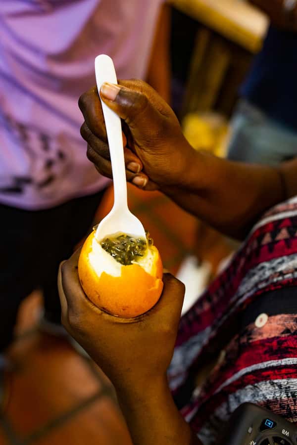Medellín Multi-sensory Tour in the market, +15 Exotic Fruits - Meeting at Puerta 1: how the morning starts and why it helps
