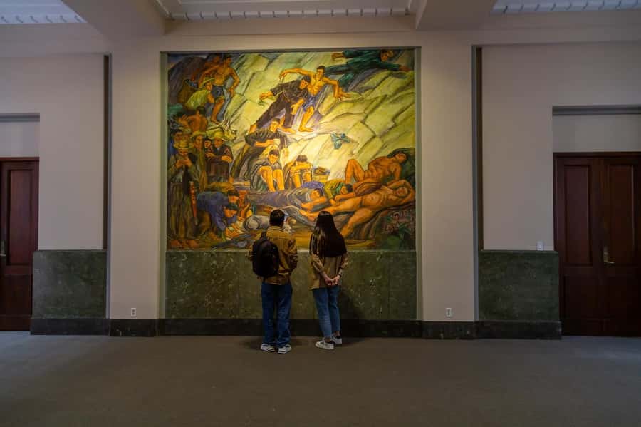 Medellin: Museum of Antioquia Skip-the-Line Ticket - Optional 2 PM Guided Tour: When It Helps and When You Can Go Solo