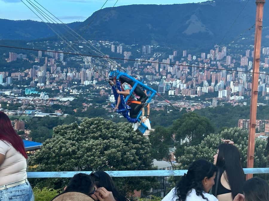 Medellín: One Night in El Cielo Viewpoint with activities - The short on-foot stretch and how to keep your energy up