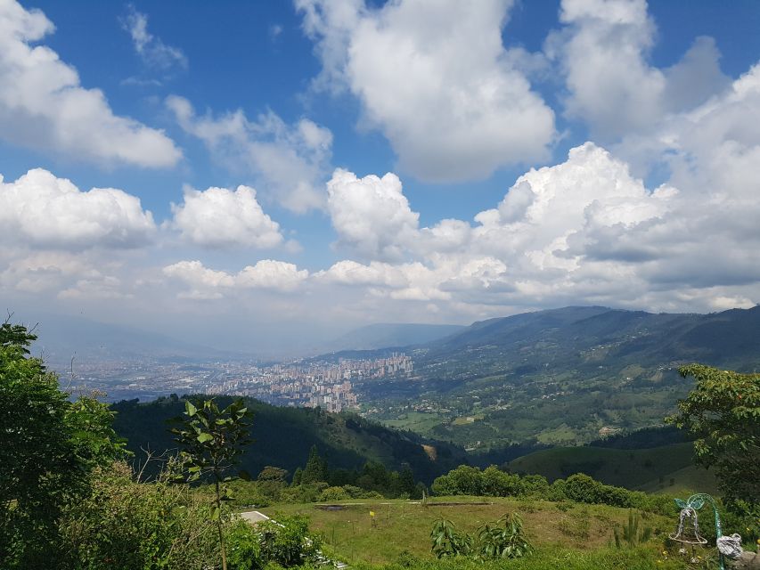 Medellín: Pablo Escobar Jail Private Tour - Price and value: is $135 for four hours a smart spend?