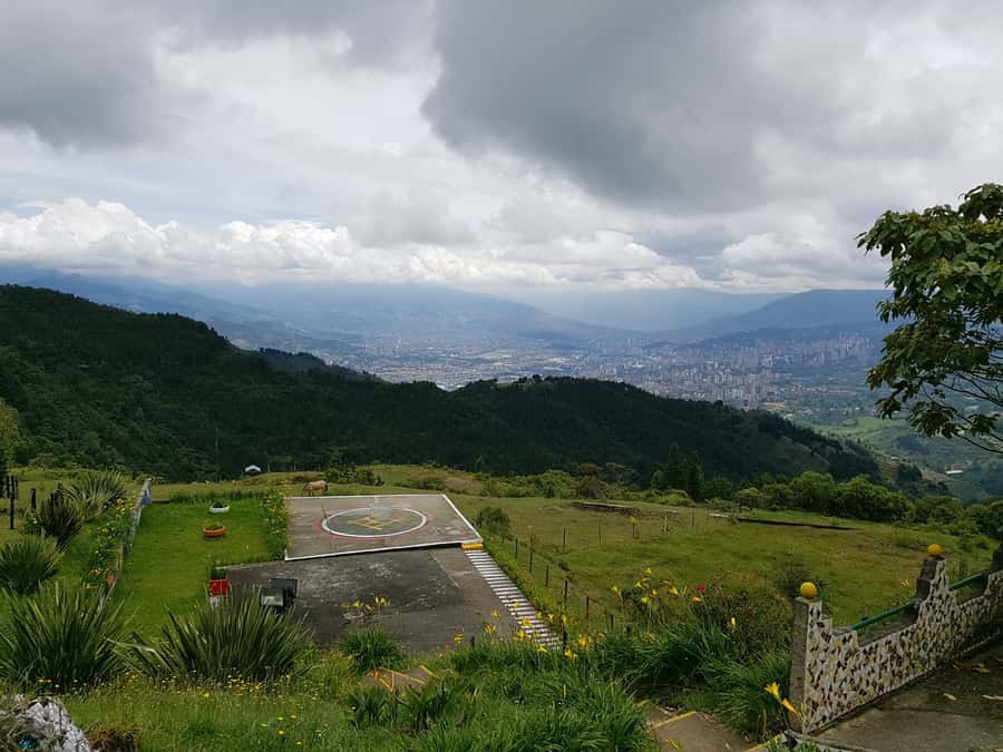 Medellín: Pablo Escobar Jail Private Tour - Who should book this tour, and who should skip it