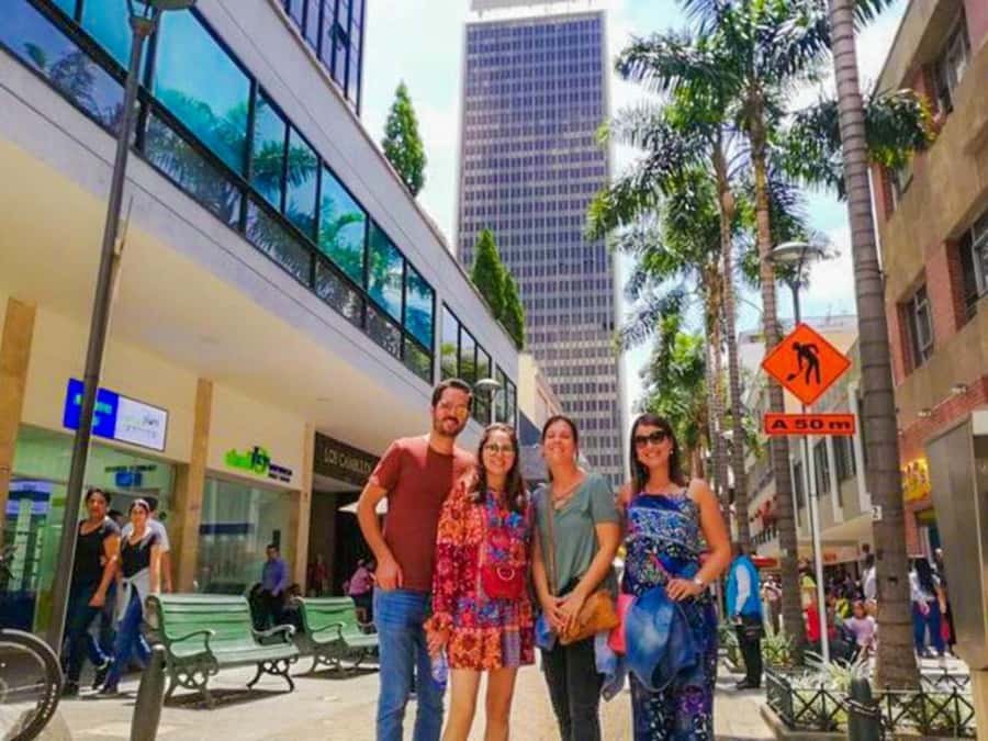 Medellín: Private City Tour and Comuna 13 Tour - Medellín in six hours, new city meets old pain
