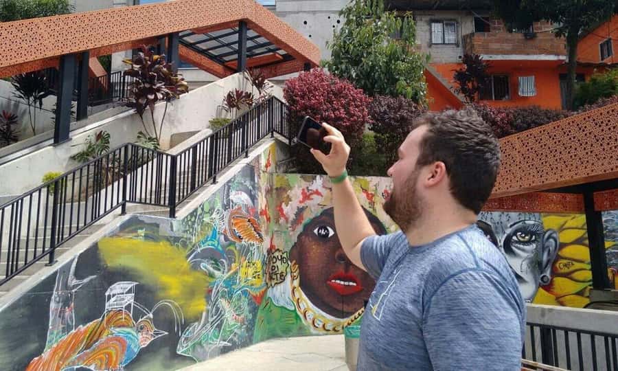Medellín: Private City Tour and Comuna 13 Tour - The private format and price, what $104 per person buys you