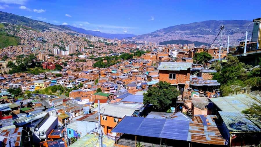 Medellín: Private Pablo Escobar and Comuna 13 Tour - Key highlights you will care about