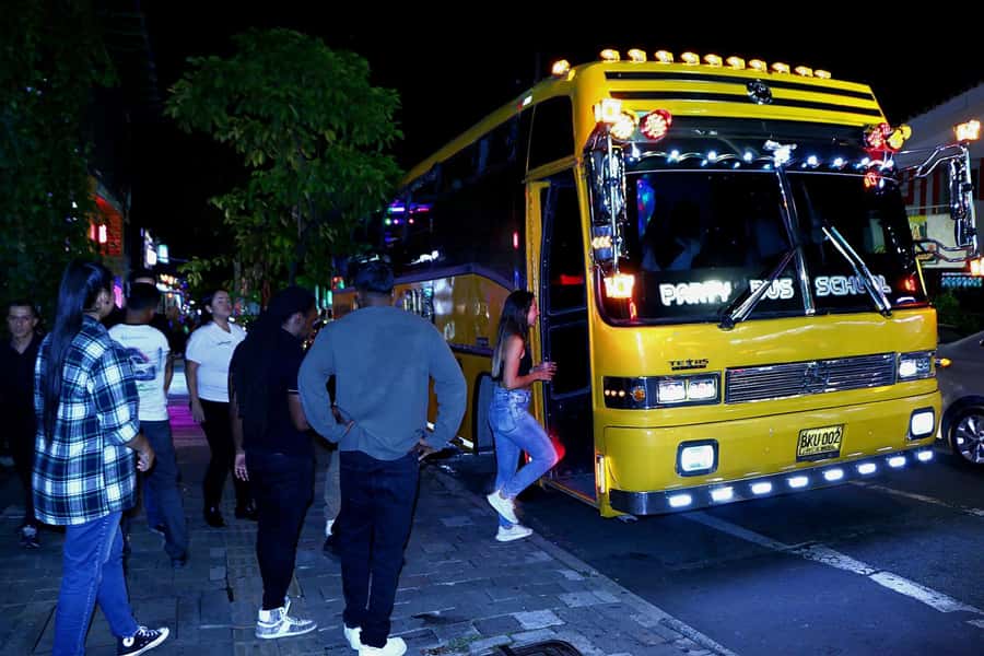 Medellin: Rumbero Party Bus with all the beer you can drink - Unlimited Beer and the Live DJ: The Value Behind the Price