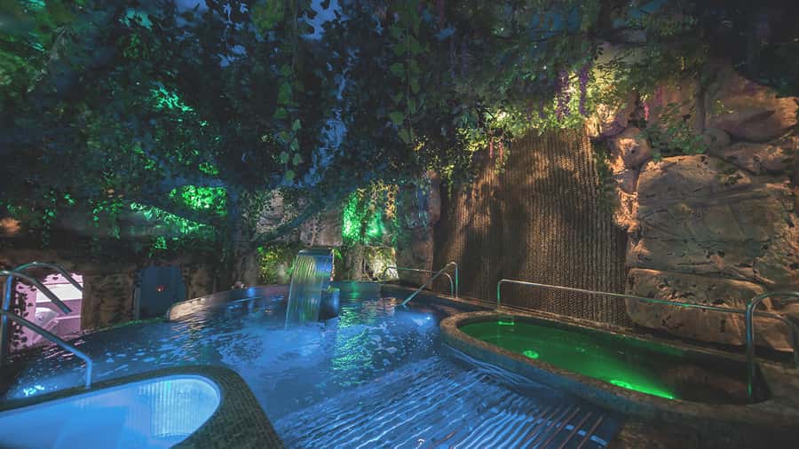 Medellín: Spa Experience with Dinner, Massage and Sauna - Hamam and Finnish Sauna: How Heat Fits the Plan