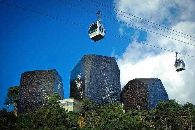Medellín Tour: Themed Vehicles, Tram Ride and Metrocable - Key Points You’ll Notice Fast