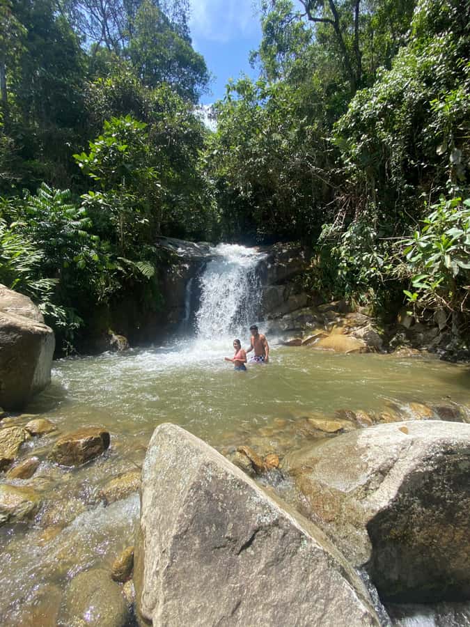 Medellin: waterfalls and naturals poolls tour - The 4-Hour Flow: Pickup, Urban Break, Then Natural Pools