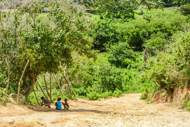 Mountain Biking Through Tierra Bomba’s Untouched Beauty - Stop 4: Playa de Bocagrande, then biking into Getsemaní