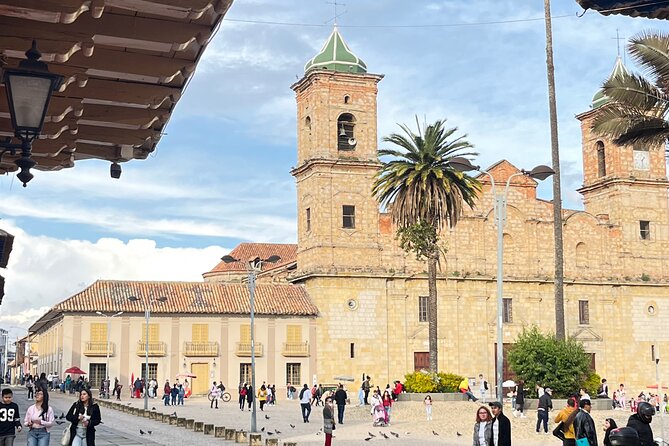 New & Cheapest ZIPAQUIRA & GUATAVITA LAKE Visit 5 Sites/PICKUP - Laguna de Guatavita Walk: Ancient Rituals at Nearly 3,000 Meters