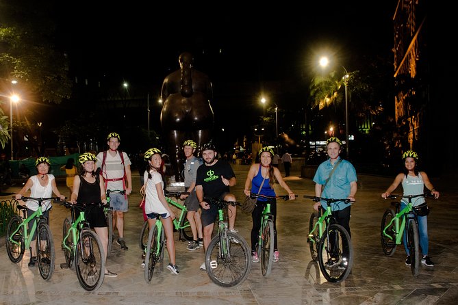 Night Bike Tour In Medellin, Typical Snacks, Beer and Spectacular Viewpoints - How the Medellín Night Ride Works (3 Hours, Small Group, Included Gear)