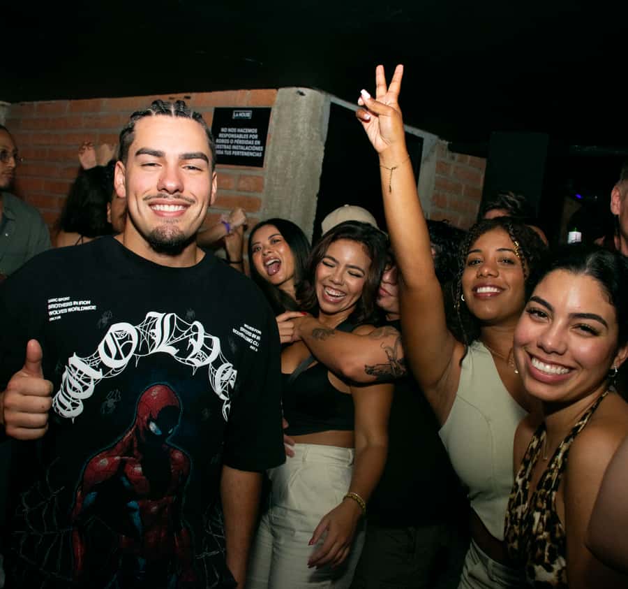 Nightlife Medellin, Rooftops, bars and Clubs - Rooftop bar stop and Aguardiente, the local ritual part