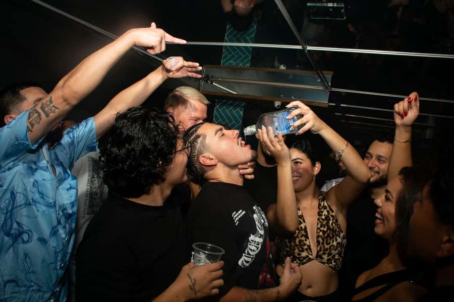 Nightlife Medellin, Rooftops, bars and Clubs - Price and what you are really getting for the $42 per person