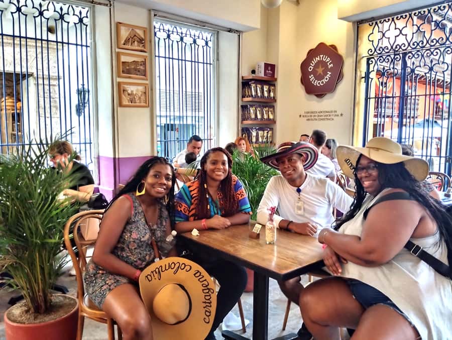 Old City Cartagena Private Tour - San Francisco Bastion and the wall walk: views that reward your steps