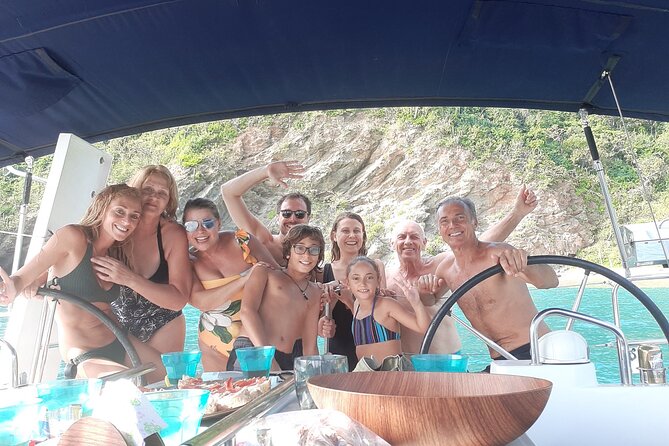 One amazing day in a private recent sailing boat in the Tayrona Park. The best sail trip from Santa Marta! - From Santa Marta to Tayrona’s water, without the crowds