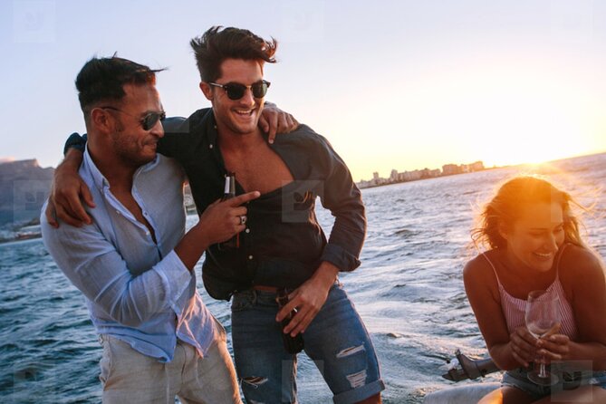 Open Bar Sunset Cruise in Catamaran or Speedboat (Best Deal) - Catamaran Option: Comfort, Family-Friendly Mix, and Non-Alcoholic Drinks