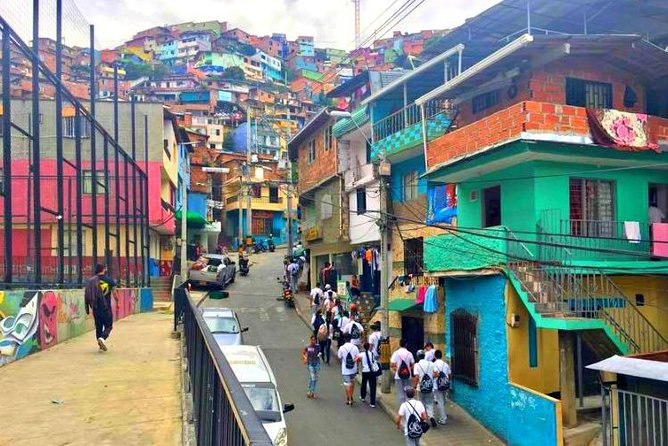 Pablo and Comuna 13 with Cable Car - From Escaleras Electricas to Metrocable: why this route makes sense