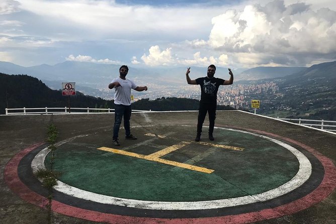 Pablo and Comuna 13 with Cable Car - Inflexión Memorial Park: a short stop that hits hard