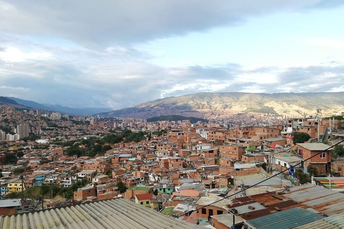 Pablo Escobar Tour And Comuna 13 - Transportation, Timing, and the Comfort of Hotel Pickup in Medellín