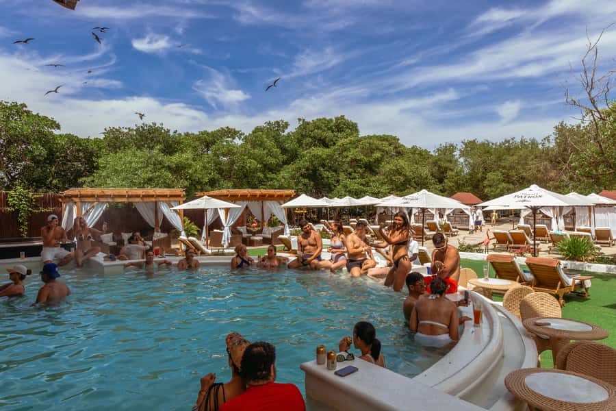 PAO PAO BEACH CLUB - Pao Pao Beach Club, what the day actually feels like