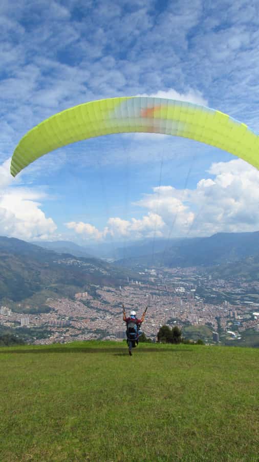 Paraglide over beautiful Medellin - Key Highlights Worth Marking on Your Schedule
