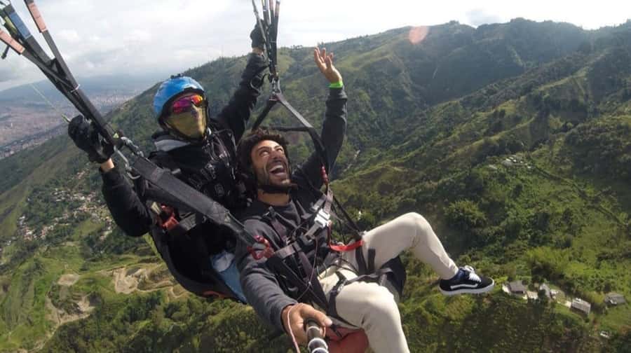 Paragliding Medellin with Transportation and free Videos - GoPro photos and videos included: why this matters more than you think