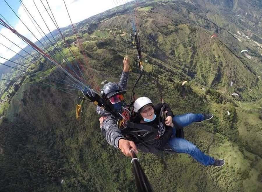 Paragliding Medellin with Transportation and free Videos - Safety, weight limits, and who should skip it