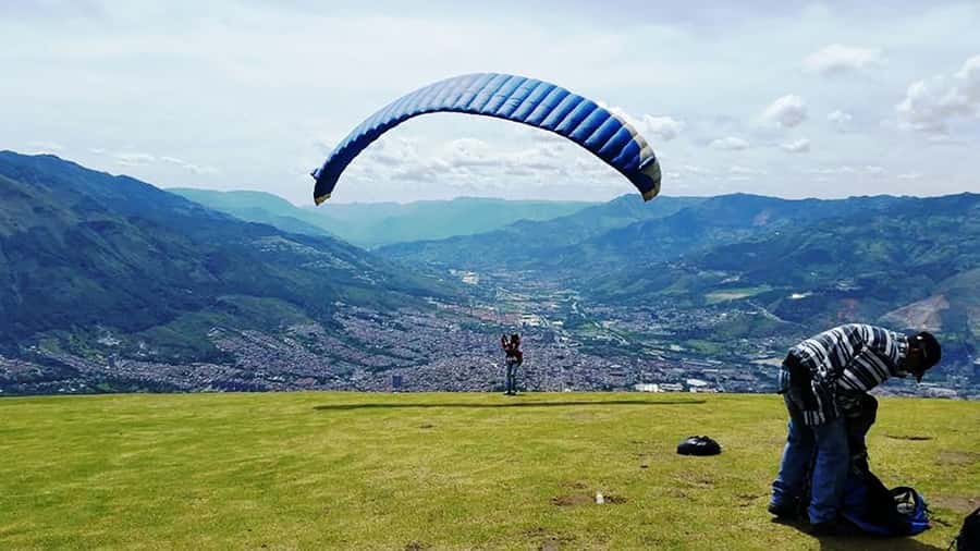 Paragliding the Andes from Medellín - Gear Up and Get Ready: What You’ll Be Using