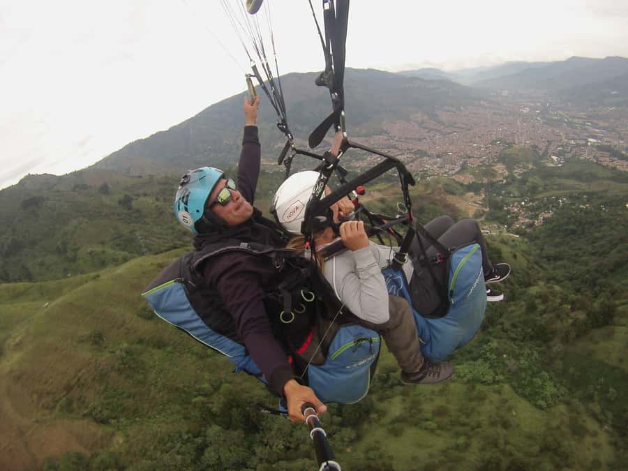 Paragliding Trip with Certified Pilots + Transportation - Paragliding Over Medellín in Antioquia, the Real Appeal