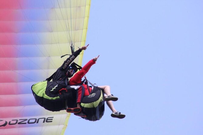 Parapente el sueño de volar - Getting Up to the Launch Area: Stairs, Tolls, and the Driver Question
