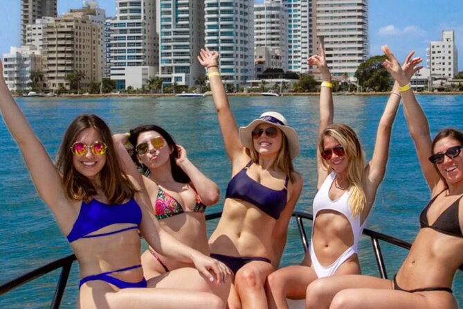 Party in Cartagena's Nearby Rosario Islands, Baru, Cholon, & More - Stop 3, Marina island: where lunch actually saves your day