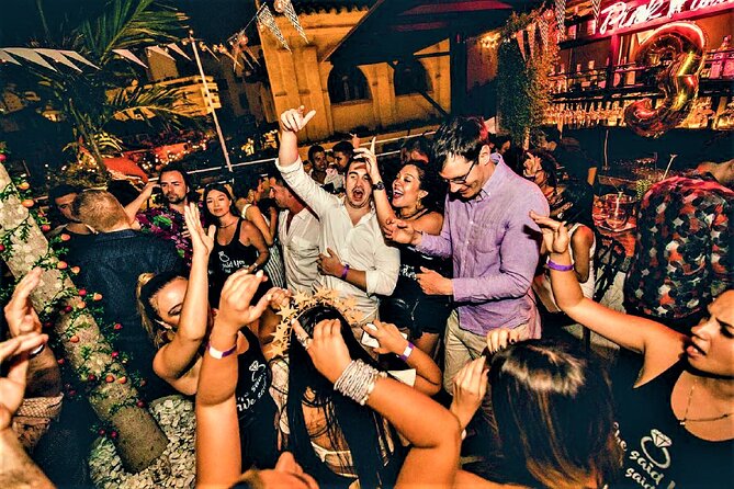 Party without limits! Cartagena; VIP Party. - The Clock Pub Cartagena start: location matters at 10 pm