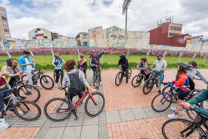 Pedaling in Full Color: Urban Art, and Cultural Diversity - Stop-by-stop: what you’ll see and what to notice