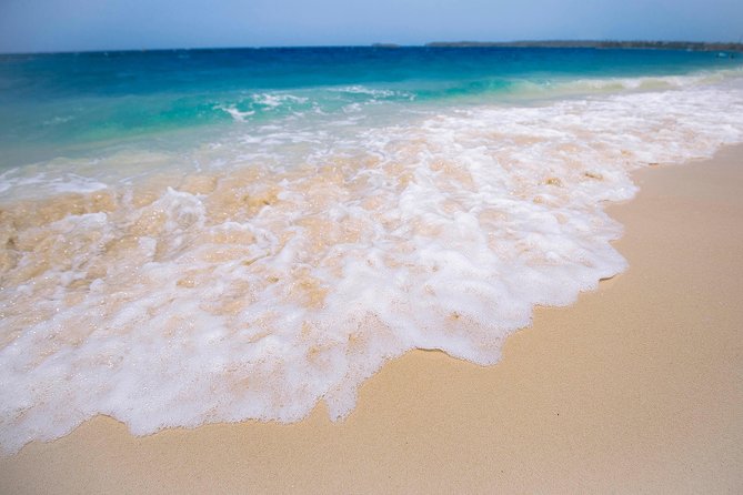 Playa Blanca Private tour - Mamonal stop: a quick panoramic reality check (and a free one)