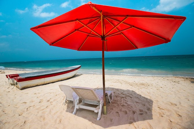 Playa Blanca Private tour - What makes this tour work: guides who keep you safe and in the right places