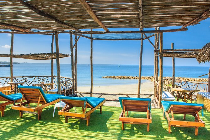 Playa Morena Beach Club Whith Lunch And Walking tour of fort San Fernando - Morning Start at Muelle de la Bodeguita Blas de Lezo