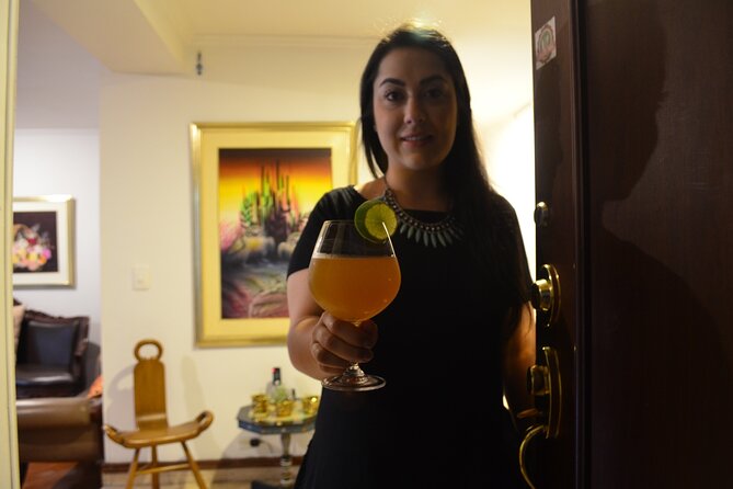 Plaza Minorista Tour and Home Cooking in Medellín with Daniela - Plaza Minorista plus Daniela’s kitchen: why this format works