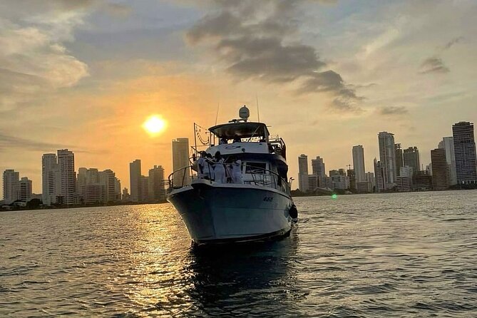 Premium Cruise Tour in Cartagena with Sunset and Open Bar - Key things to know before you go