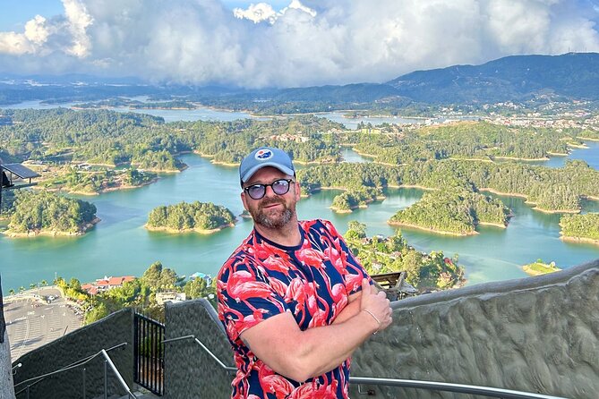 PREMIUM Guatapé Tour: Rock, Luxury boat ride, Meals & Llamas - From Medellín to Guatapé: your meeting point and how the day starts