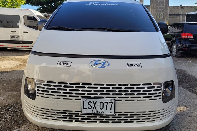 Private Airport Transfer to Hotel or viceversa - Cartagena From the Back Seat: Quick Orientation on Arrival